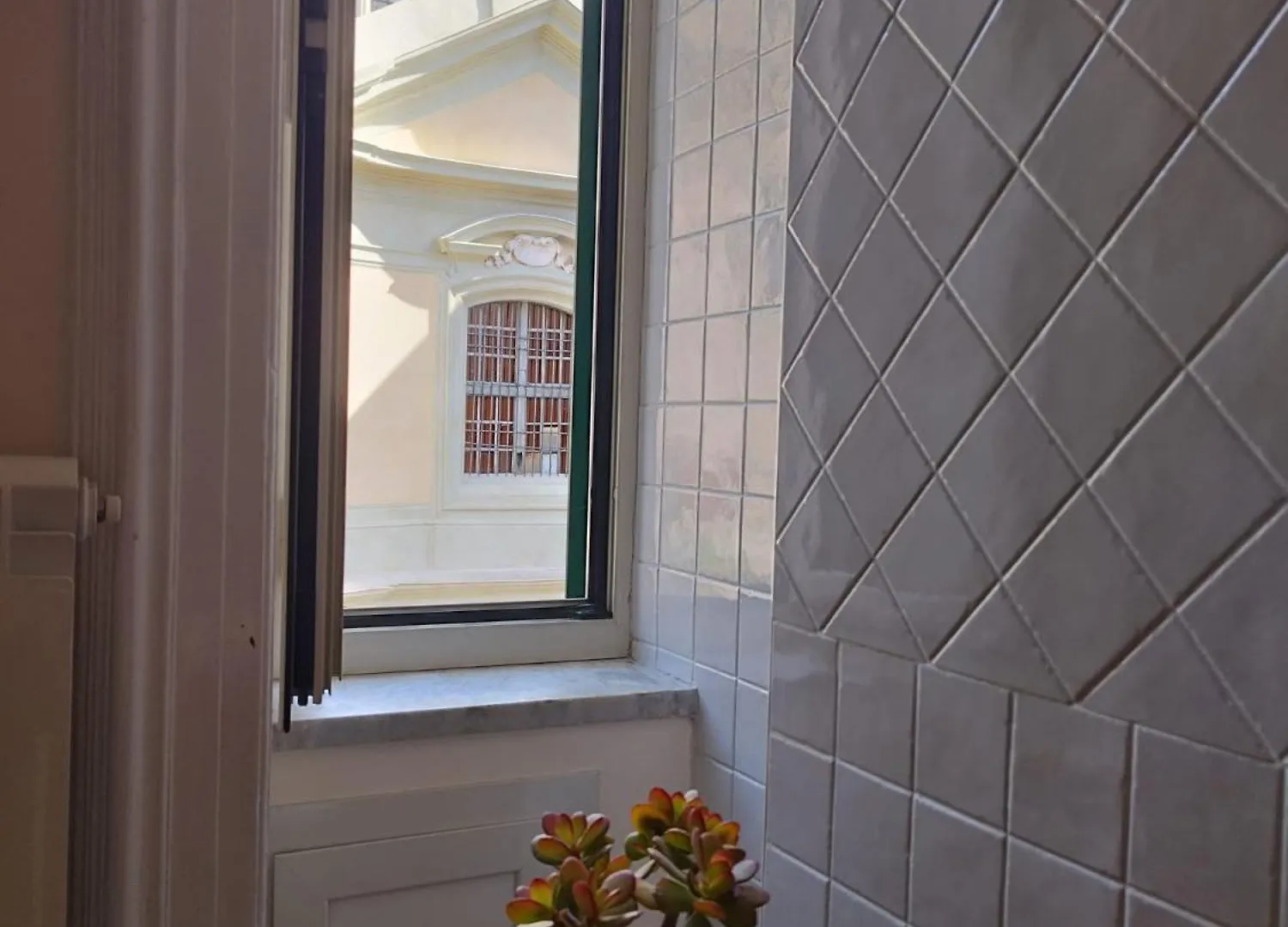 Casa Prilla Metro Materdei Apartment Naples